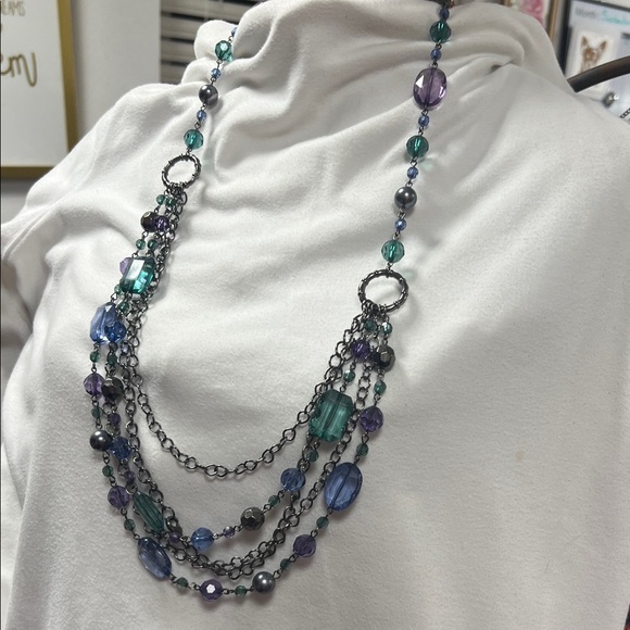 Jewelry - Elegant Multicolor Beaded Necklace